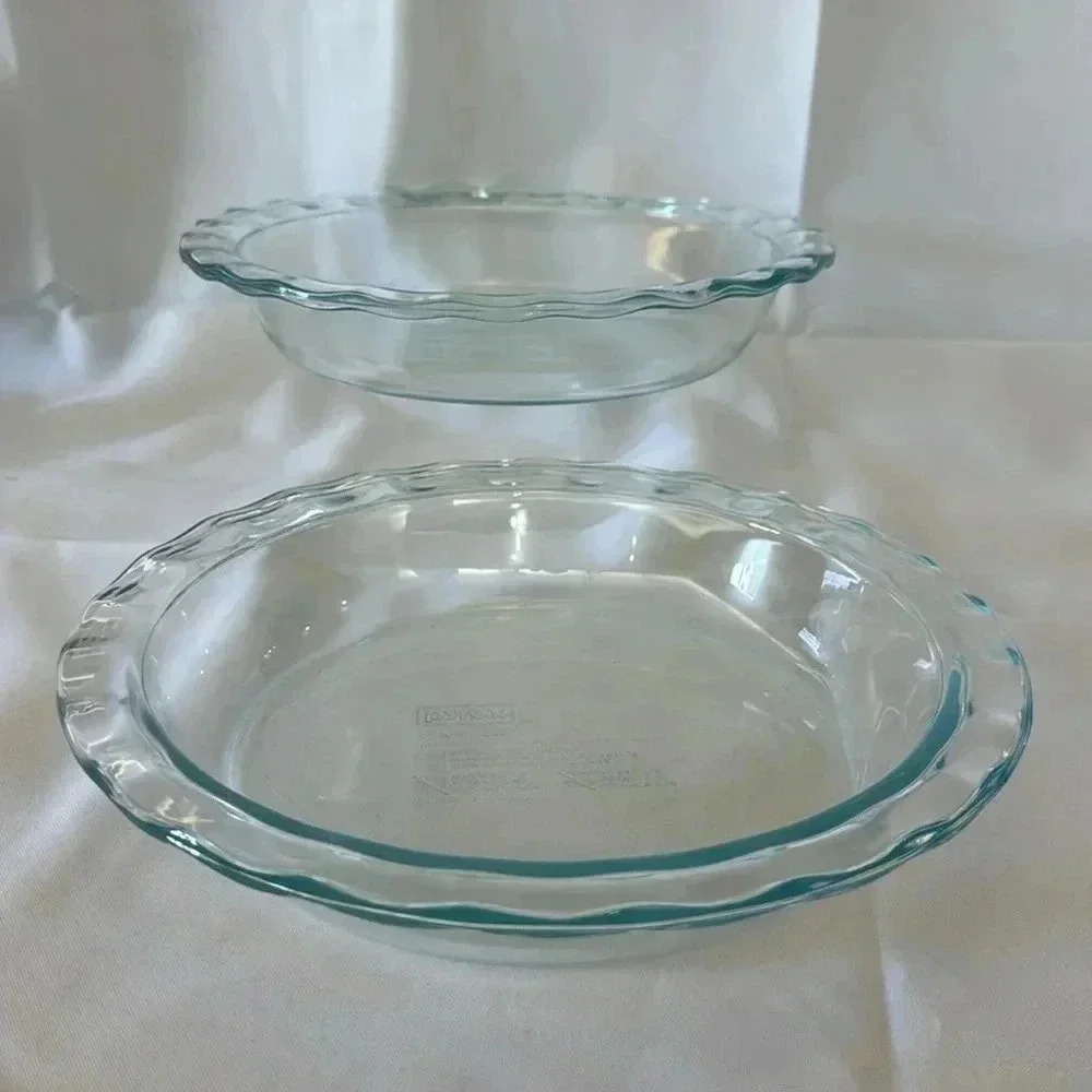 NWT Pyrex 2 Pack 9.5 inch Clear Fluted Edge Oven Safe Bakeware Pie Plates - Picture 4 of 6